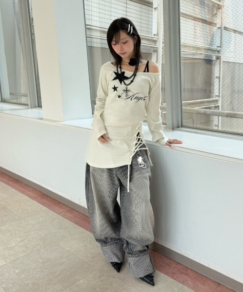 Never mind the XU / Chikashitsu+(ネバーマインド ザ エックスユー / チカシツプラス)の「【nmtc+】stripe wash wide denim pants / 【エヌエムティーシープラス】ストライプボーダーウォッシュワイドデニムパンツ(デニムパンツ・メンズ・ブラック/ブルー・L/M/S)」の4枚目の写真