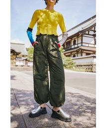 OMMO パンツ　カーキ OMMO｜オーエムエムオー（レディース）のパンツ（グリーン