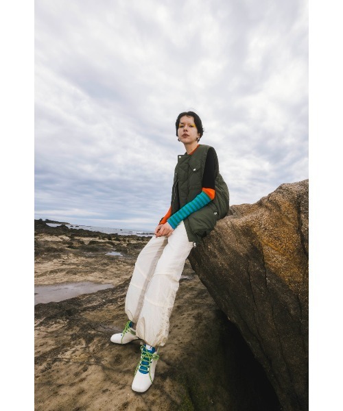 OMMO(オーエムエムオー)の「PADDING BALLOON PT(その他パンツ・レディース・ブラック/オフホワイト/カーキ・36/38)」の13枚目の写真