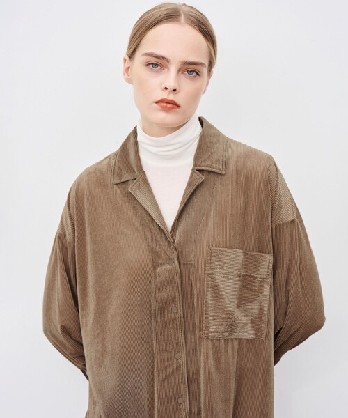 uncrave(アンクレイヴ)の「リヨセルカシミヤベア タートルトップス(Tシャツ/カットソー・レディース・ブラック系/ホワイト系/グレー系/ライトグレー系/ベージュ系・2/1)」の11枚目の写真