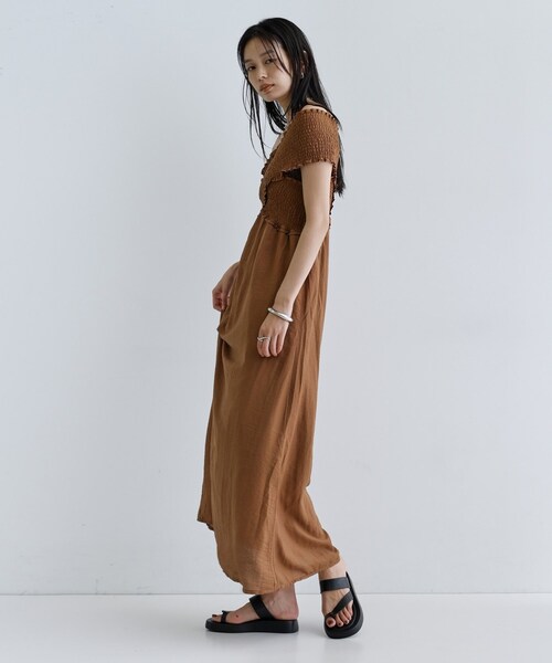 GALLEST(ギャレスト)の「◆【一部店舗限定】シャーリングクロスワンピース(ワンピース・レディース・ブラック/ベージュ/ブラウン系その他・38)」の15枚目の写真