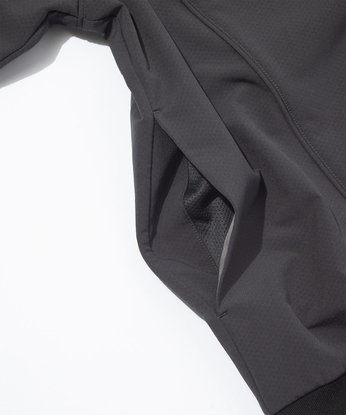 F/CE. （エフシーイー）の「F/CE. STORM FLEECER TECH SWEAT / エフシーイー  ストームフリース テックスウェット（スウェット・メンズ・ブラック・SMALL/MEDIUM/LARGE/X-LARGE）」の10枚目の写真