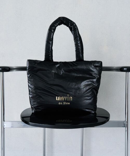 LANVIN en Bleu（ランバンオンブルー）の「パデッドトートバッグ（トートバッグ・レディース・ブラック/オフホワイト・FREE）」の2枚目の写真