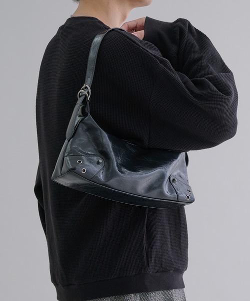 epnok(エプノック)の「ワンハンドルショルダーBAG(ショルダーバッグ・メンズ・ダークブラウン/ブラック・FREE)」の4枚目の写真