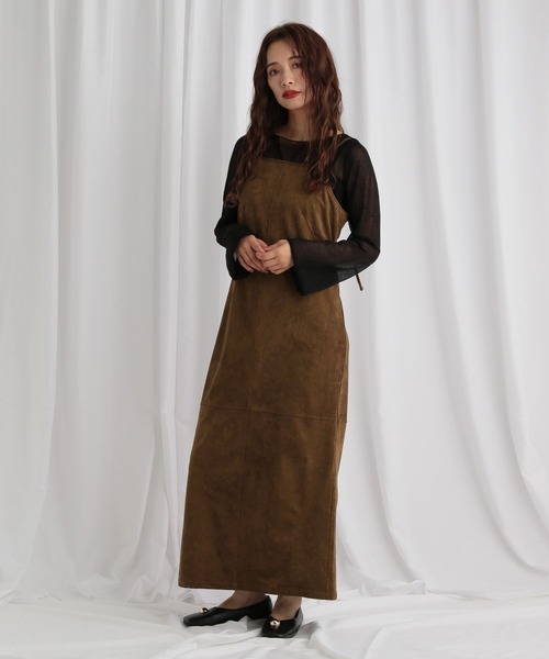 mysty woman(ミスティウーマン)の「スエードライクキャミワンピース 583329(ワンピース・レディース・ベージュ/キャメル/ブルー・FREE)」の17枚目の写真