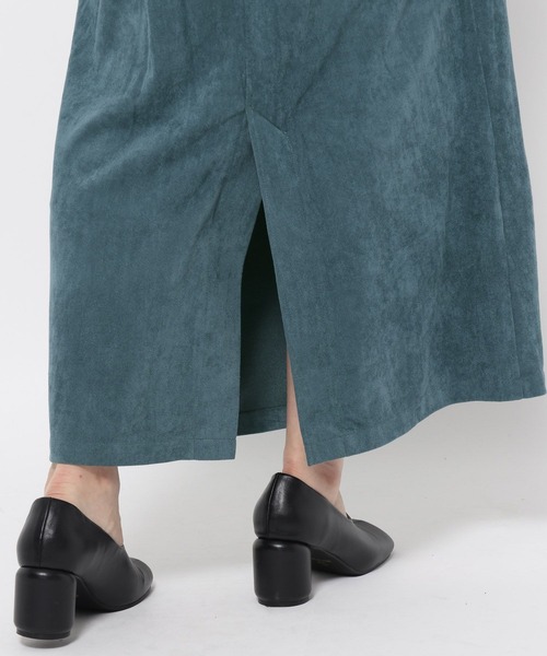 mysty woman(ミスティウーマン)の「スエードライクキャミワンピース 583329(ワンピース・レディース・ベージュ/キャメル/ブルー・FREE)」の6枚目の写真