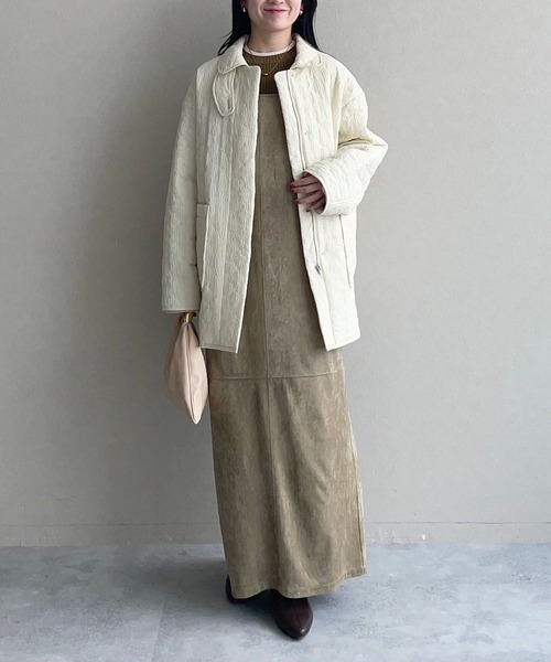 mysty woman(ミスティウーマン)の「スエードライクキャミワンピース 583329(ワンピース・レディース・ベージュ/キャメル/ブルー・FREE)」の19枚目の写真