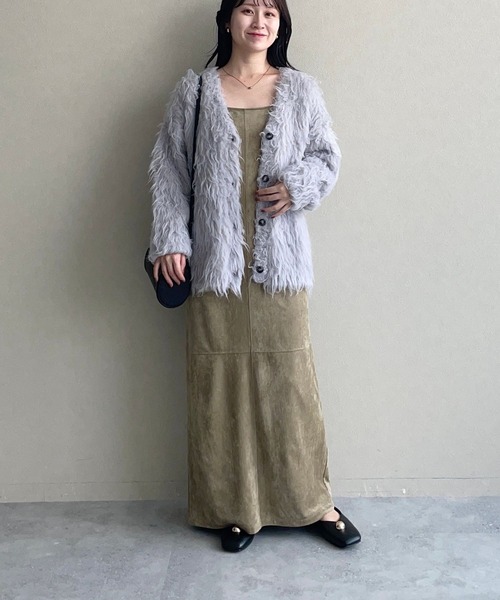 mysty woman(ミスティウーマン)の「スエードライクキャミワンピース 583329(ワンピース・レディース・ベージュ/キャメル/ブルー・FREE)」の22枚目の写真