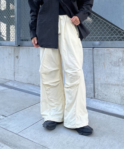 COLONY 2139(コロニートゥーワンスリーナイン)の「カーブライン撥水リップストップパンツ(その他パンツ・メンズ・ブラック/アイボリー・SMALL/MEDIUM/LARGE)」の2枚目の写真