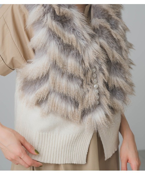 GALENA（ガレナ）の「【GALENA/ガレナ】パール釦ショートファーベスト（ベスト・レディース・ブルー/ピンク/ブラウン/ホワイト/グレー/ベージュ/ベージュ系その他/ホワイト系その他/キャメル/ブラック・FREE）」の16枚目の写真