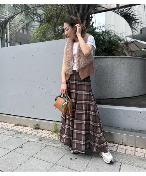 ガレナ　GALENA 黒ファー ニットベスト パールボタン ブラック GALENA/ガレナ】パール釦ショートファーベスト（ベスト