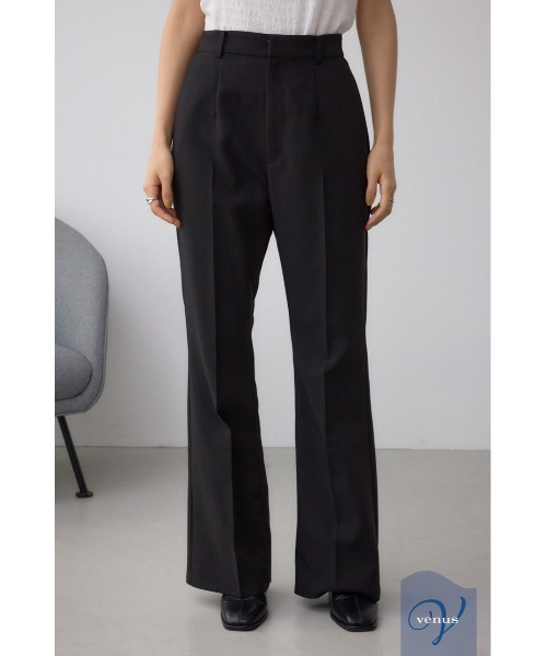 AZUL by moussy（アズールバイマウジー）の「VENUSフレアパンツ（スラックス・レディース・ボルドー/杢グレー/アイボリー/ブラック・MEDIUM/LARGE/SMALL）」の3枚目の写真