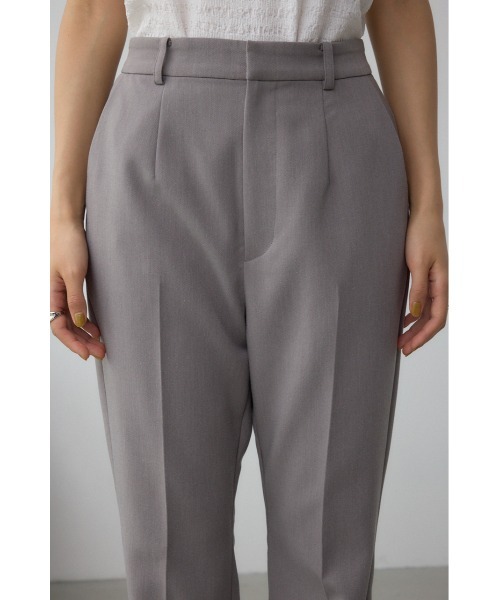 AZUL by moussy（アズールバイマウジー）の「VENUSフレアパンツ（スラックス・レディース・ボルドー/杢グレー/アイボリー/ブラック・MEDIUM/LARGE/SMALL）」の18枚目の写真