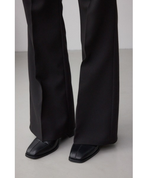 AZUL by moussy（アズールバイマウジー）の「VENUSフレアパンツ（スラックス・レディース・ボルドー/杢グレー/アイボリー/ブラック・MEDIUM/LARGE/SMALL）」の11枚目の写真