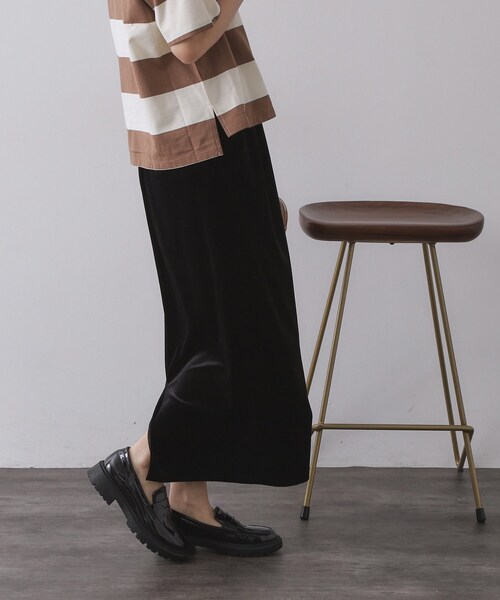 OPAQUE.CLIP（オペークドットクリップ）の「ベロアナロースカート/セットアップ対応可【洗濯機OK】（スカート・レディース・ブラック/ブラウン系1/ワイン系1・40/42/38）」の4枚目の写真