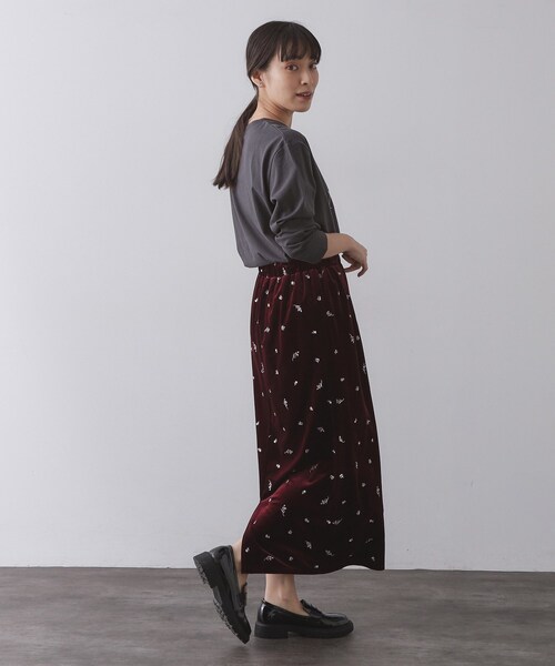 OPAQUE.CLIP（オペークドットクリップ）の「ベロアナロースカート/セットアップ対応可【洗濯機OK】（スカート・レディース・ブラック/ブラウン系1/ワイン系1・40/42/38）」の10枚目の写真