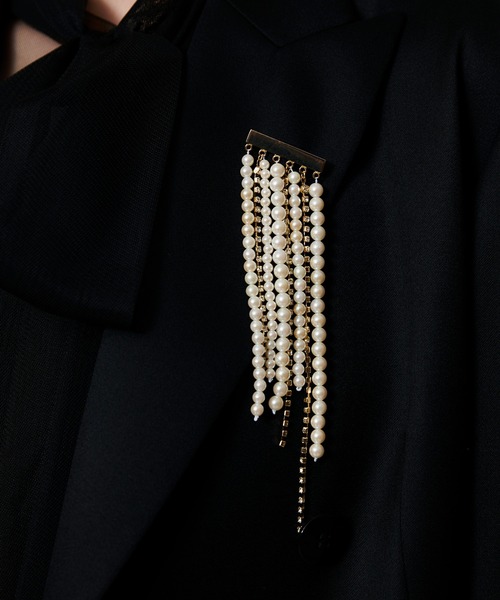 allureville（アルアバイル）の「WEEPING PEARLブローチ（ブローチ/コサージュ・レディース・ホワイト系その他・FREE）」の6枚目の写真