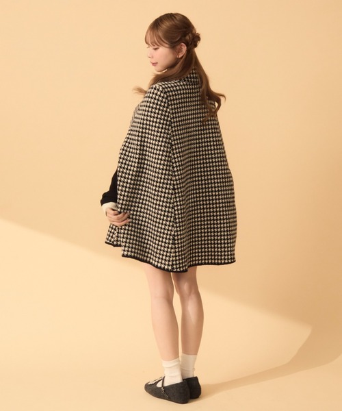 TITTY&CO.（ティティーアンドコー）の「クラシカルケープコート（その他アウター・レディース・ブラック/ブラック系その他・FREE）」の11枚目の写真