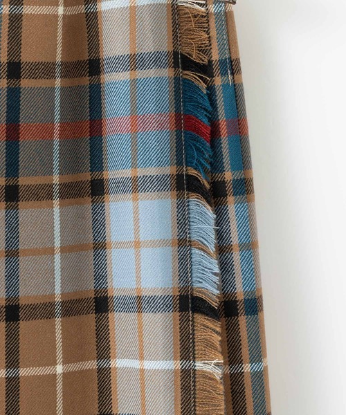 O'NEIL of DUBLIN(オニールオブダブリン)の「O'NEIL OF DUBLIN ダブルベルト ロングキルトスカート マキシ丈90cm(スカート・レディース・ライトブラウン/カーキ/ブラック/ネイビー/ダークグリーン/ブラック系その他・10/8)」の19枚目の写真