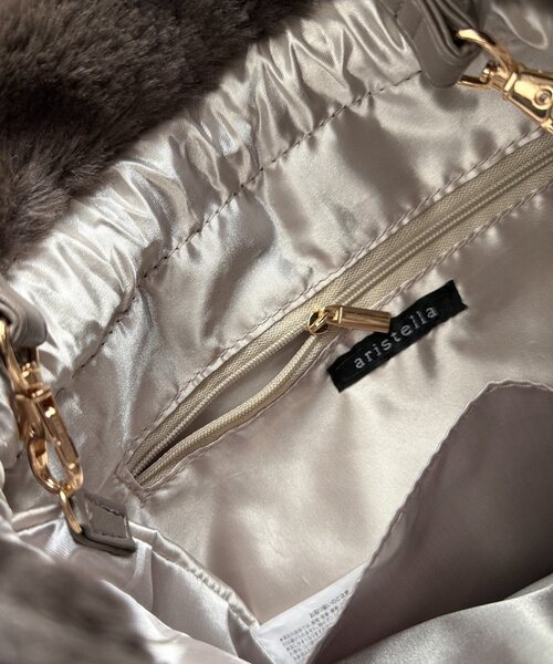 Chez toi（シェトワ）の「巾着2WAYファーショルダー（ショルダーバッグ・レディース・グレー/チャコールグレー/グレー系その他/ホワイト系その他・FREE）」の21枚目の写真