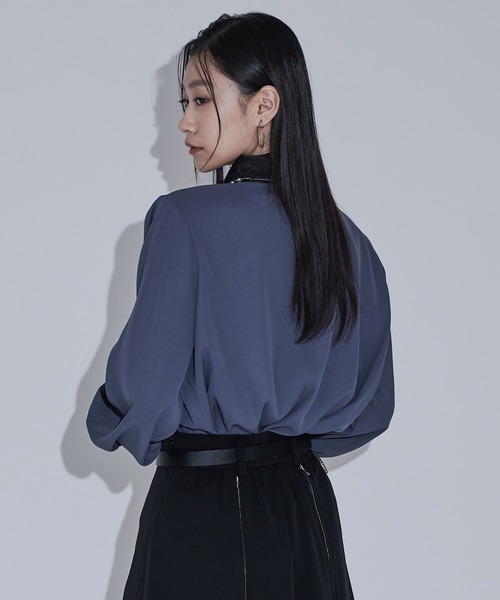 Ellno de Mavie(エルノデメヴィ)の「ジャガードドッキングシャツ(シャツ/ブラウス・レディース・ブラック/ブルーグレー/グレー・FREE)」の13枚目の写真