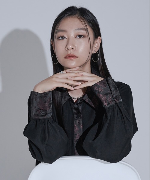Ellno de Mavie(エルノデメヴィ)の「ジャガードドッキングシャツ(シャツ/ブラウス・レディース・ブラック/ブルーグレー/グレー・FREE)」の21枚目の写真