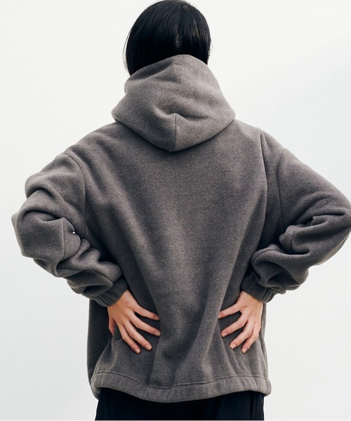 KELTY(ケルティ)の「KELTY PUFF-LEECE PARKA(パーカー・メンズ・ブラック/ベージュ/チャコール・M/L/XL)」の5枚目の写真