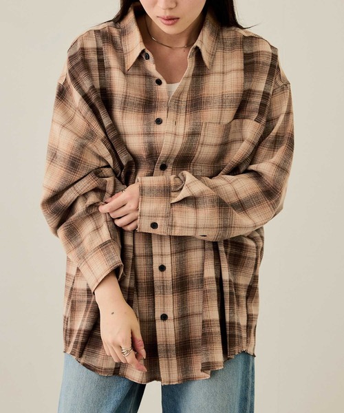 NAVY(ネイビー)の「nAvy オンブレチェック切り替えネルシャツ(シャツ/ブラウス・メンズ・ブルー/ブラック/ブラウン・M/S/XL/L)」の3枚目の写真