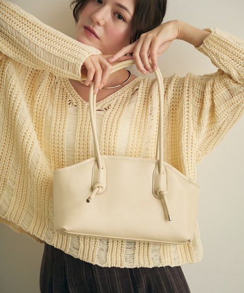 Lunea（ルネア）の「レトロエコレザーショルダーバッグ（ショルダーバッグ・レディース・ブラック/ブラウン/ホワイト・FREE）」の2枚目の写真