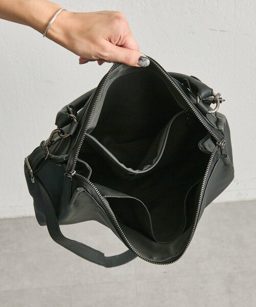 本革/A4サイズ対応》2wayスクエアショルダーバッグ（ショルダーバッグ