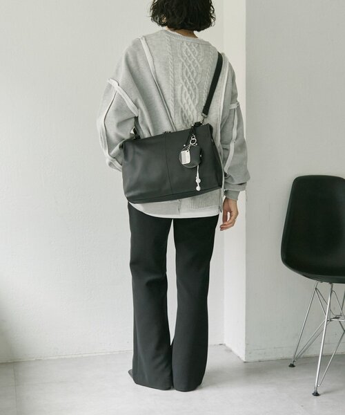 セール】《本革/A4サイズ対応》2wayスクエアショルダーバッグ