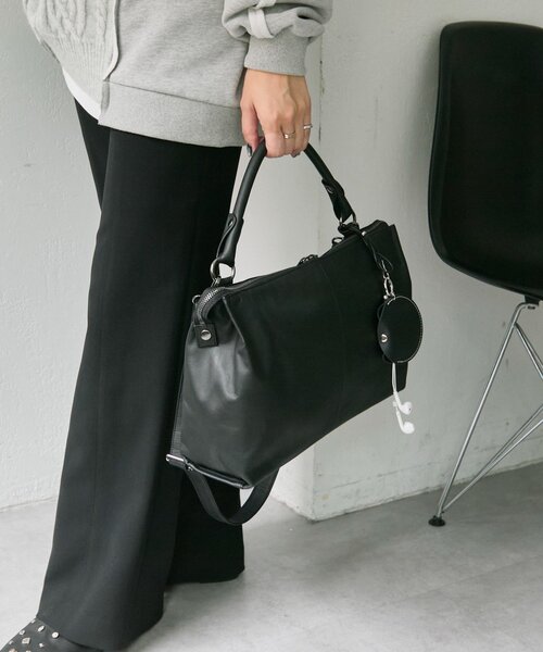 ear ブラック ショルダーバッグ セール】《本革/A4サイズ対応》2wayスクエアショルダーバッグ
