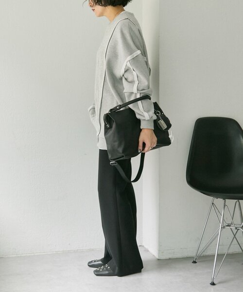 セール】《本革/A4サイズ対応》2wayスクエアショルダーバッグ