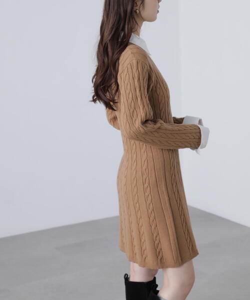 FREE'S MART（フリーズマート）の「◆レイヤード風ケーブルニットミニワンピース（ワンピース・レディース・ベージュ/ネイビー・SMALL/MEDIUM）」の11枚目の写真