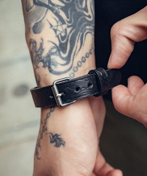 Subciety（サブサエティ）の「Medaille paisley bracelet（ブレスレット・メンズ・ブラック/ブラウン・FREE）」の8枚目の写真