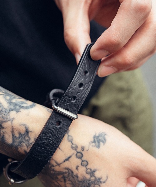 Subciety（サブサエティ）の「Medaille paisley bracelet（ブレスレット・メンズ・ブラック/ブラウン・FREE）」の9枚目の写真