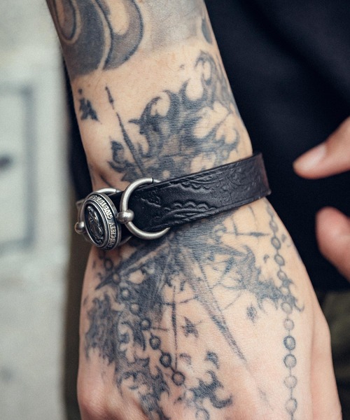 Subciety（サブサエティ）の「Medaille paisley bracelet（ブレスレット・メンズ・ブラック/ブラウン・FREE）」の6枚目の写真