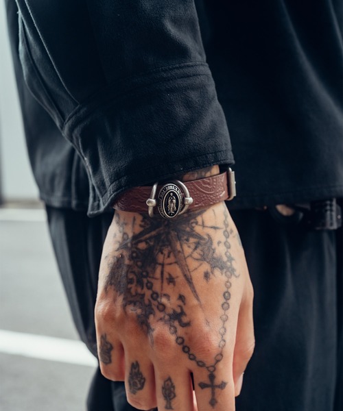 Subciety（サブサエティ）の「Medaille paisley bracelet（ブレスレット・メンズ・ブラック/ブラウン・FREE）」の15枚目の写真