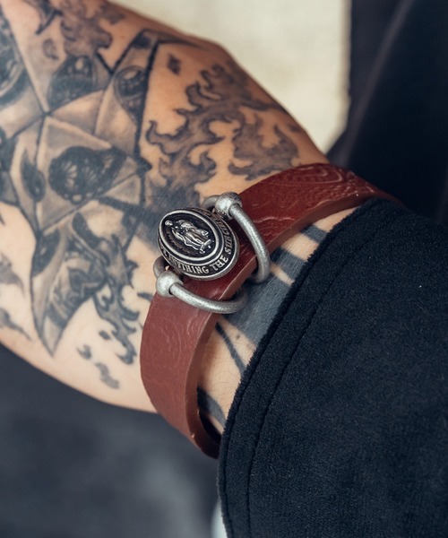 Subciety（サブサエティ）の「Medaille paisley bracelet（ブレスレット・メンズ・ブラック/ブラウン・FREE）」の12枚目の写真