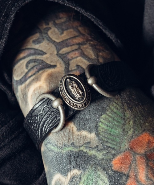 Subciety（サブサエティ）の「Medaille paisley bracelet（ブレスレット・メンズ・ブラック/ブラウン・FREE）」の22枚目の写真