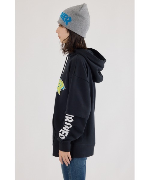 RODEO CROWNS WIDE BOWL（ロデオクラウンズワイドボウル）の「THRASHER レイヤードスウェットパーカー（パーカー・レディース・ブラック/ブルー/グレー×ホワイト・MEDIUM/LARGE）」の16枚目の写真