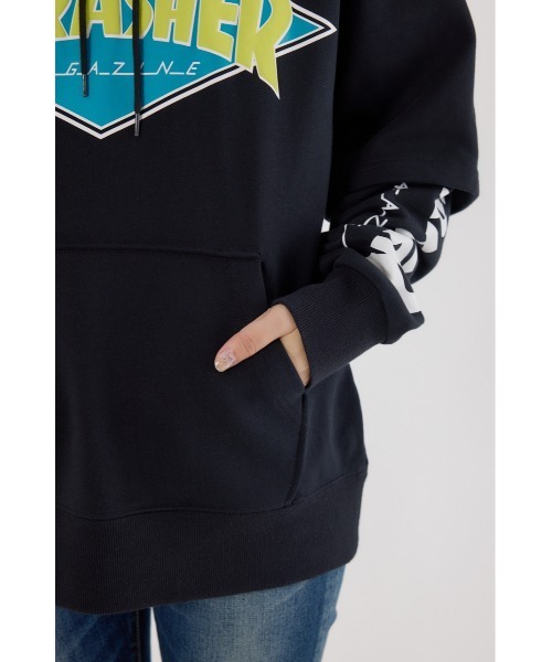 RODEO CROWNS WIDE BOWL（ロデオクラウンズワイドボウル）の「THRASHER レイヤードスウェットパーカー（パーカー・レディース・ブラック/ブルー/グレー×ホワイト・MEDIUM/LARGE）」の19枚目の写真