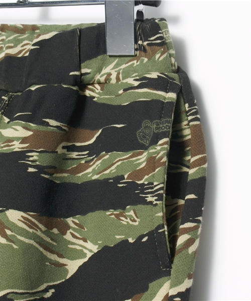 HYSTERIC MINI(ヒステリックミニ)の「TIGER STRIPE総柄フル丈スウェットパンツ(その他パンツ・キッズ・カーキ/グレー・110/100/120)」の7枚目の写真