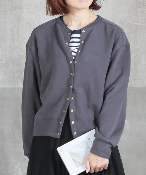 CLOVER DEPOT(クローバーデポ)の「ショート丈カーディガン(CLOVER DEPOT)(カーディガン/ボレロ・レディース・ブラック/ベージュ/チャコールグレー・L/M)」の4枚目の写真
