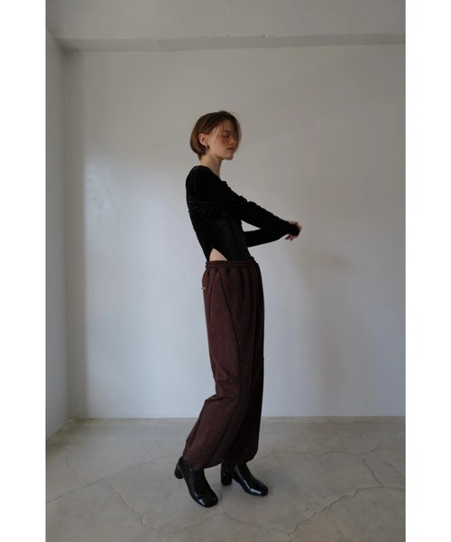 TRUNC（トランクエイティーエイト）の「Velour 2way Body Suits（Tシャツ/カットソー・レディース・ブラック/ブラウン・FREE）」の7枚目の写真