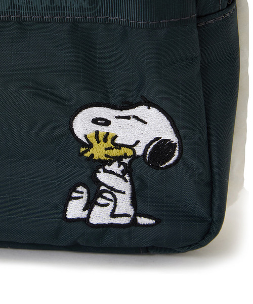 LeSportsac（レスポートサック）の「MINI PHONE BAG ウォームハグフォンバッグ（ショルダーバッグ・レディース・グリーン・FREE）」の9枚目の写真