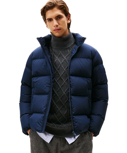 TOMMY HILFIGER(トミーヒルフィガー)の「ダウンスタンドパッファジャケット(ダウンジャケット/コート・メンズ・ブラック/ベージュ/ネイビー・MEDIUM/LARGE/SMALL/X-LARGE)」の3枚目の写真