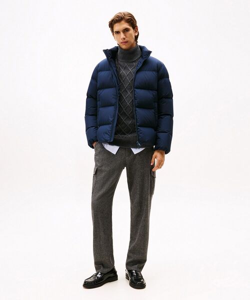 TOMMY HILFIGER(トミーヒルフィガー)の「ダウンスタンドパッファジャケット(ダウンジャケット/コート・メンズ・ブラック/ベージュ/ネイビー・MEDIUM/LARGE/SMALL/X-LARGE)」の9枚目の写真