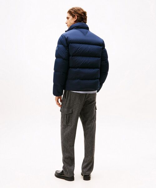 TOMMY HILFIGER(トミーヒルフィガー)の「ダウンスタンドパッファジャケット(ダウンジャケット/コート・メンズ・ブラック/ベージュ/ネイビー・MEDIUM/LARGE/SMALL/X-LARGE)」の10枚目の写真