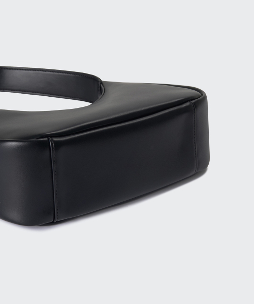 MUSINSA STANDARD WOMAN（ムシンサスタンダードウーマン）の「アーチホーボバッグ [ブラック]（ショルダーバッグ・レディース・その他・FREE）」の5枚目の写真